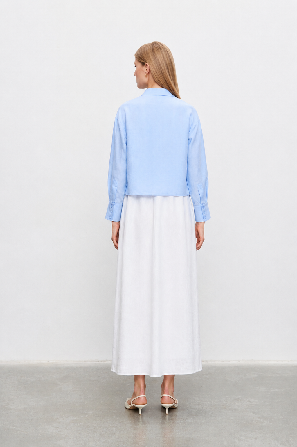 COLOR %100 LINEN CROPPED SHIRT BABY BLUE
