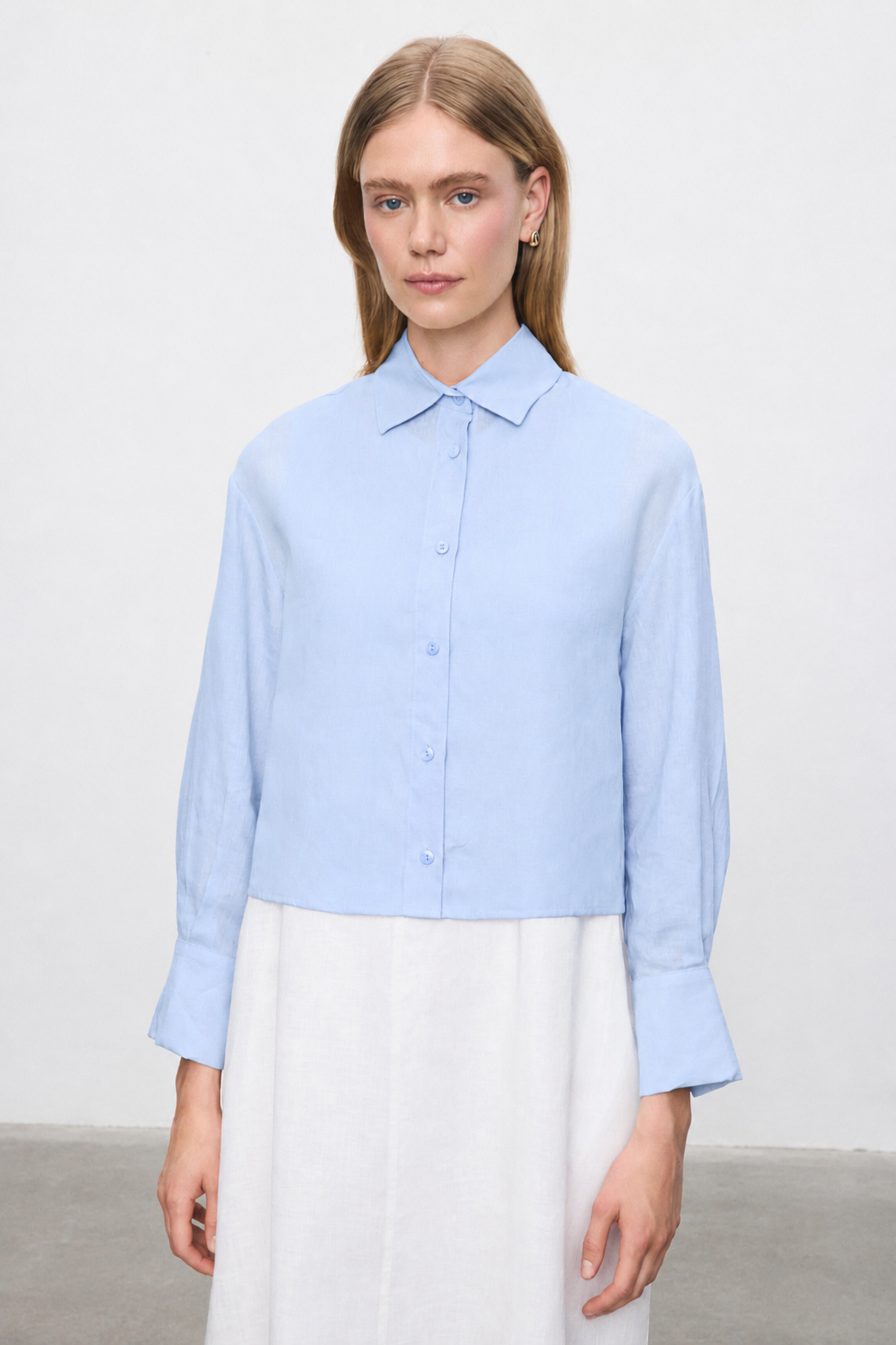 COLOR %100 LINEN CROPPED SHIRT BABY BLUE
