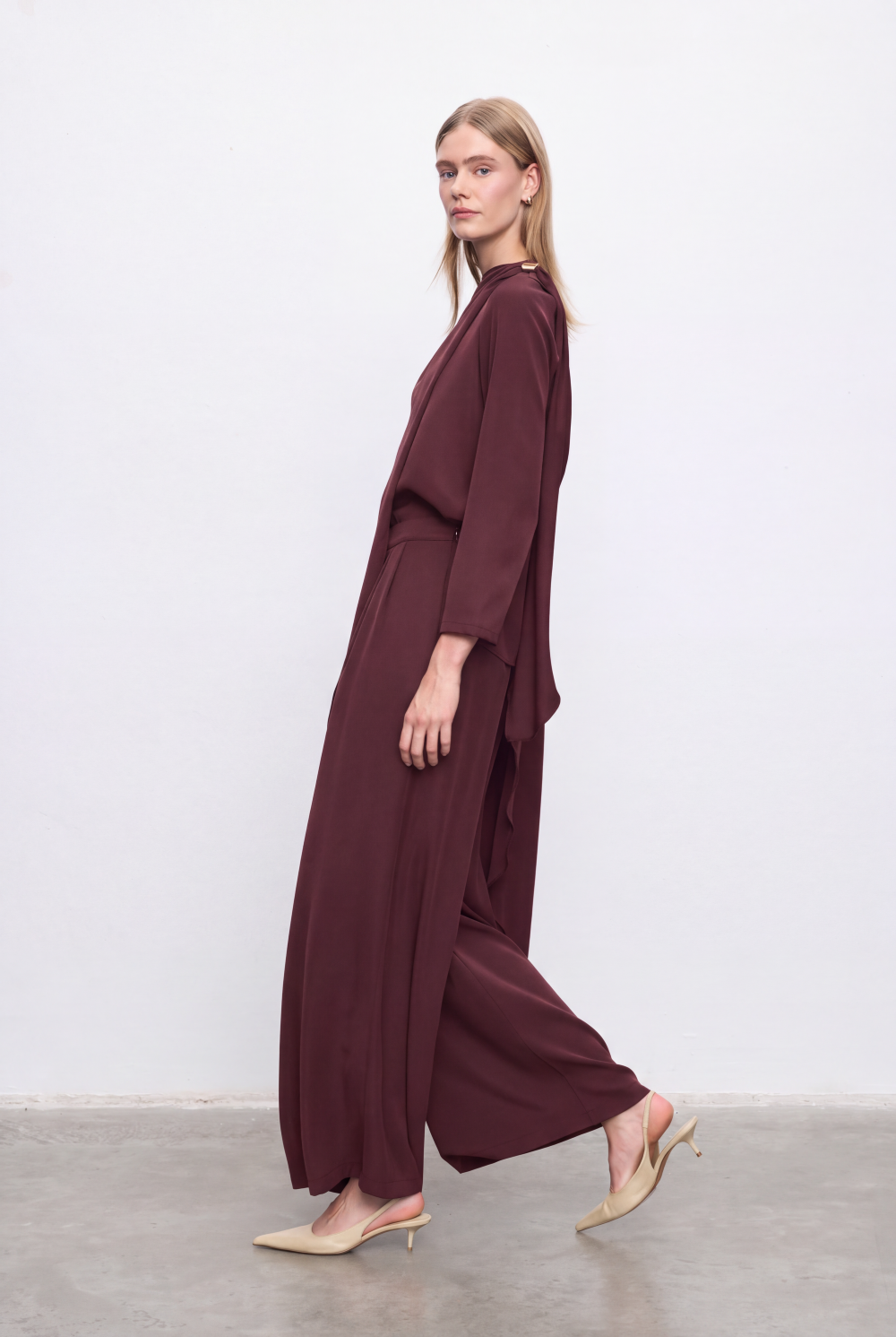 ELENORE CREPE SHAWL CAPE PANTS SET BURGUNDY
