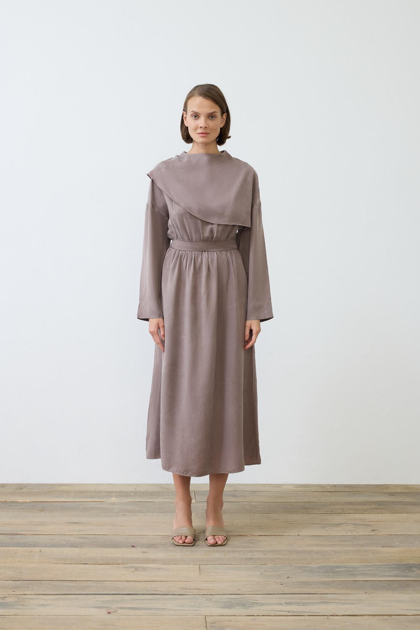 ELVA WASHED SILK SHAWL DETAILED DRESS ETOUPE