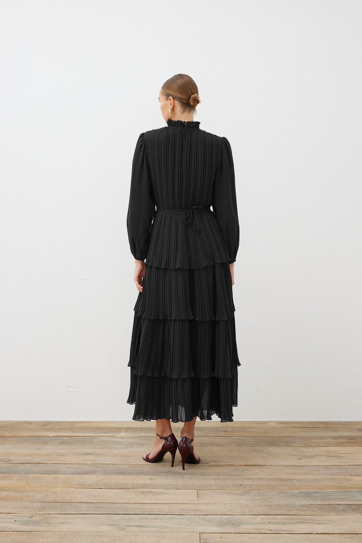 LEVA CHIFFON PLEATED LAYERED DRESS BLACK