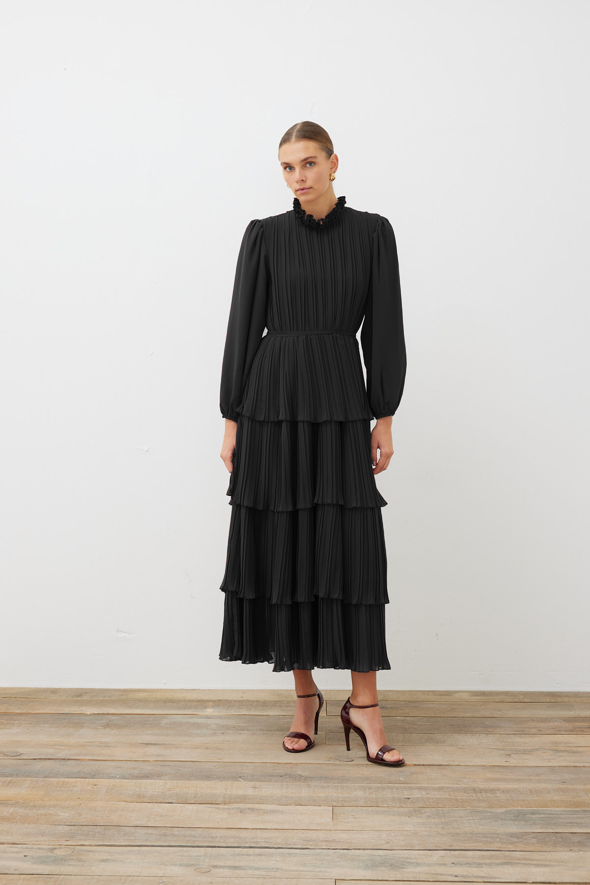 LEVA CHIFFON PLEATED LAYERED DRESS BLACK