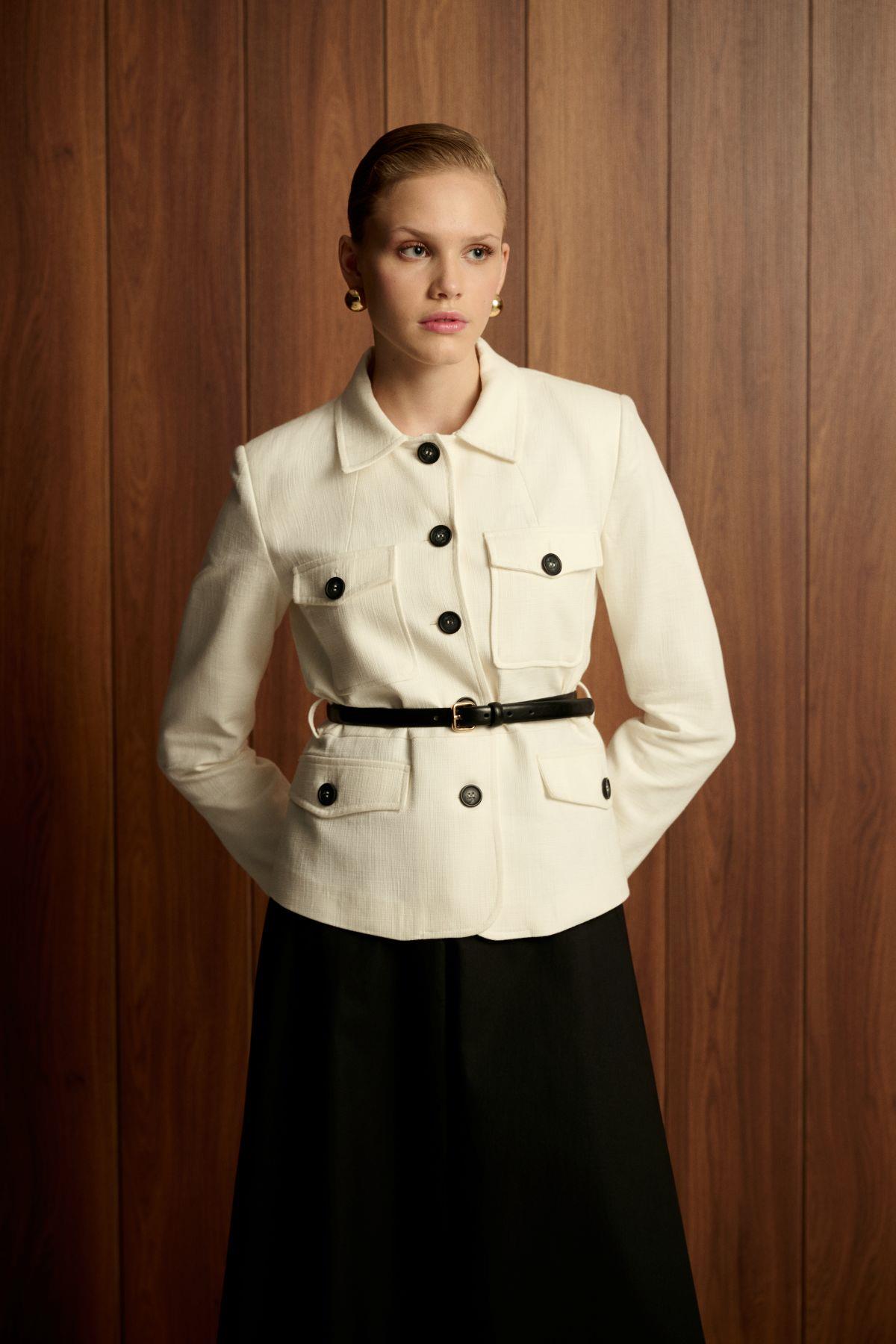 LORES TEXTURED CROP JACKET WHITE