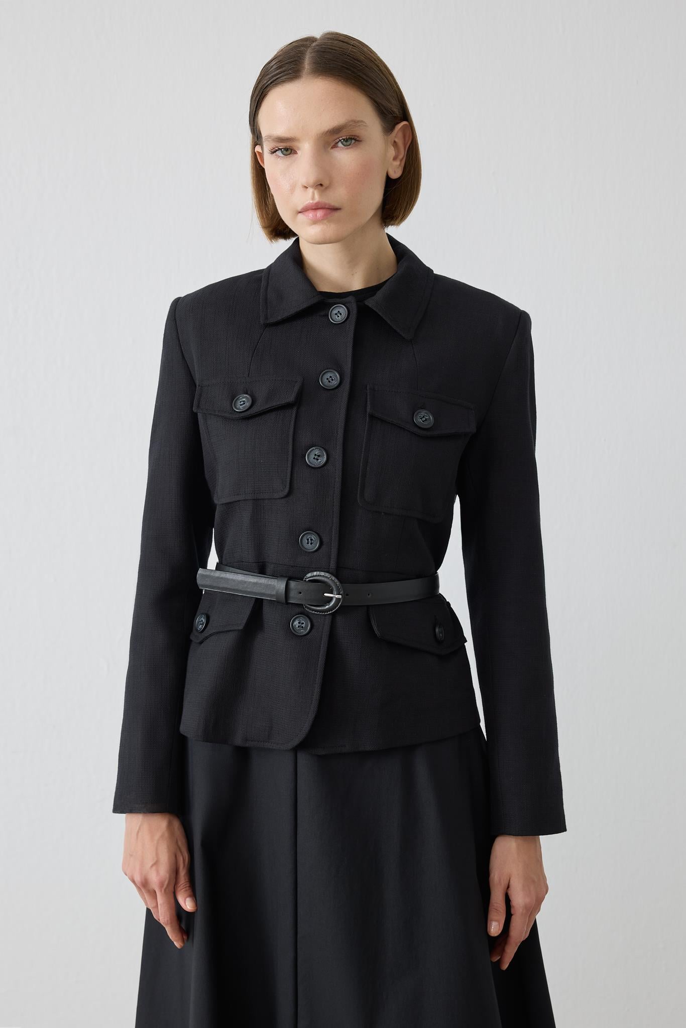 LORES DOKULU KISA CEKET SİYAH