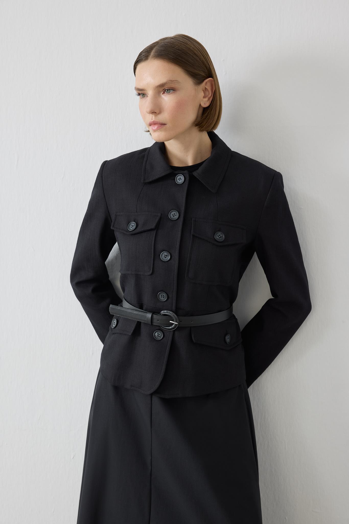 LORES DOKULU KISA CEKET SİYAH