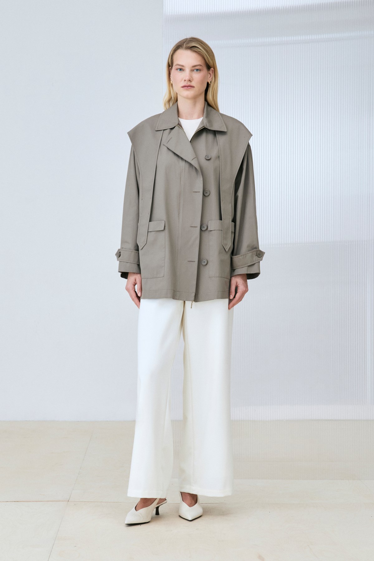 MARIA SHORT TRENCH COAT ETOUPE