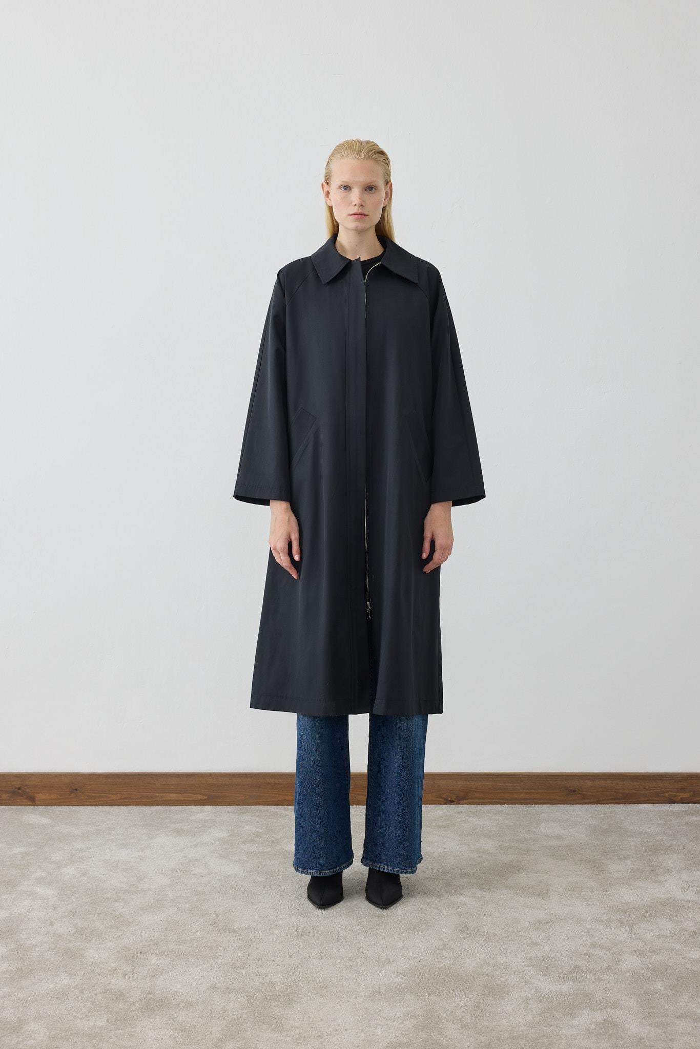 MIORI ALERA TRENCH COAT BLACK