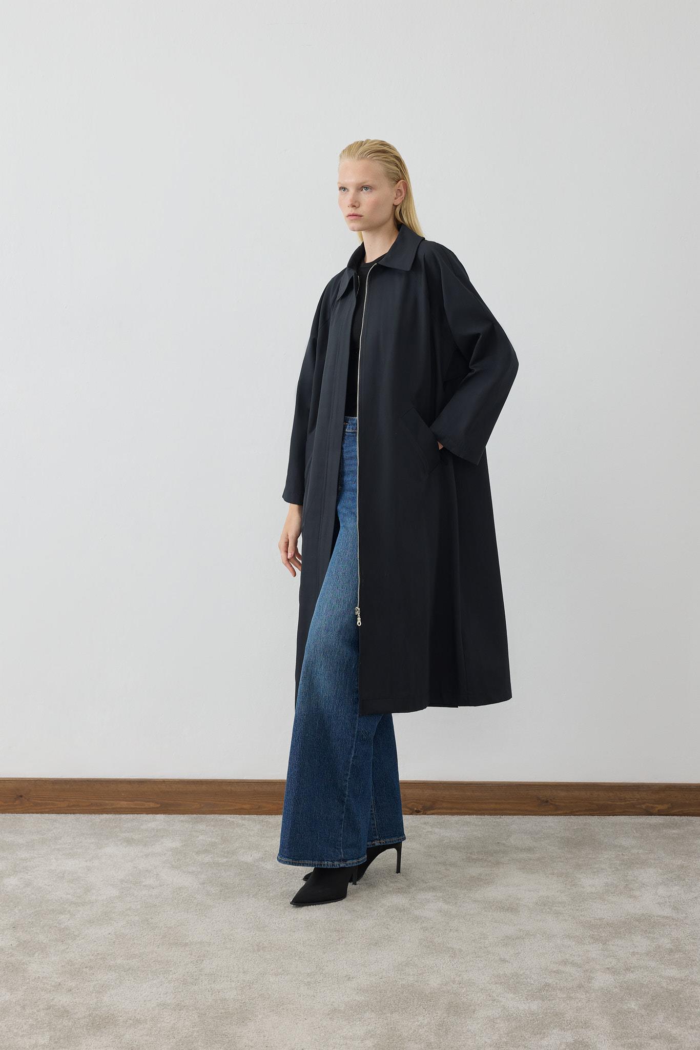 MIORI ALERA TRENCH COAT BLACK