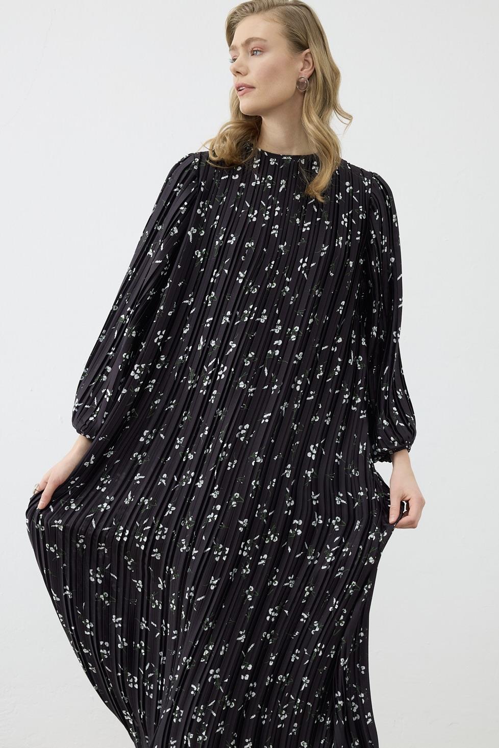 MIORI BERRY PLEATED SATIN DRESS BLACK