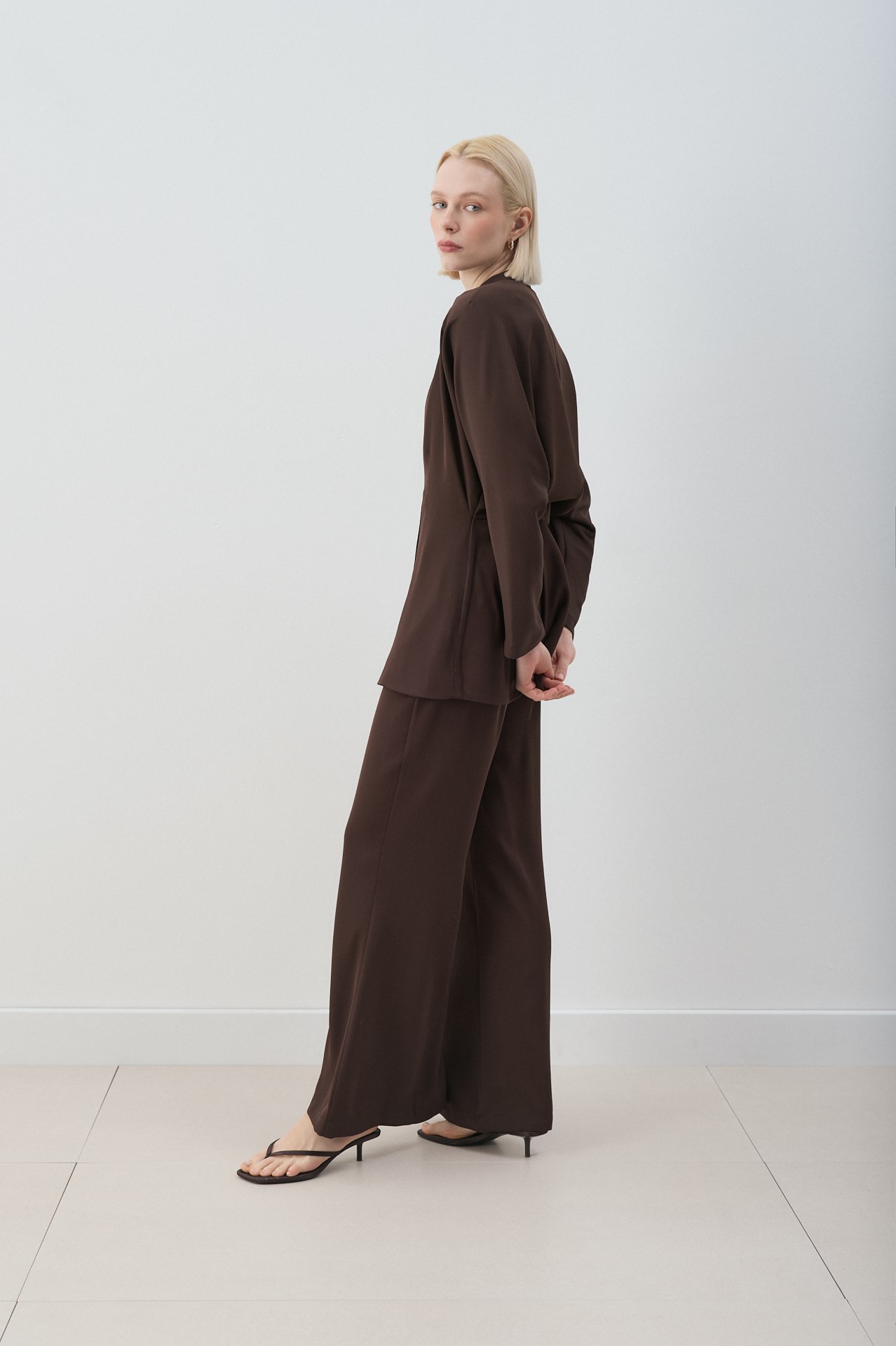MİORİ BOLİVYA SOFT-TOUCH KREP PANTOLONLU TAKIM KAHVE