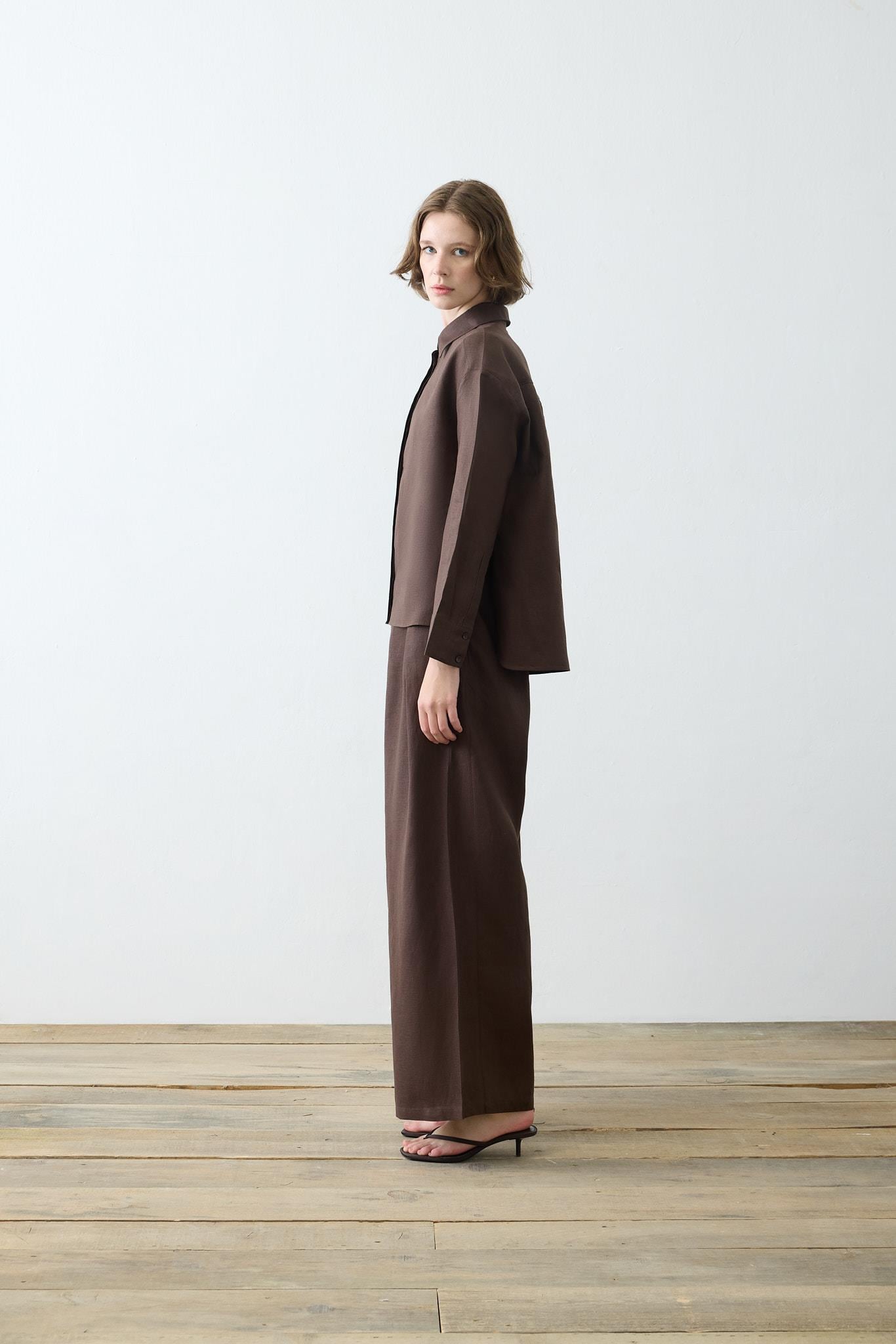 NATURAL %100 KETEN PİLE DETAYLI PANTOLON TAKIM KAHVE