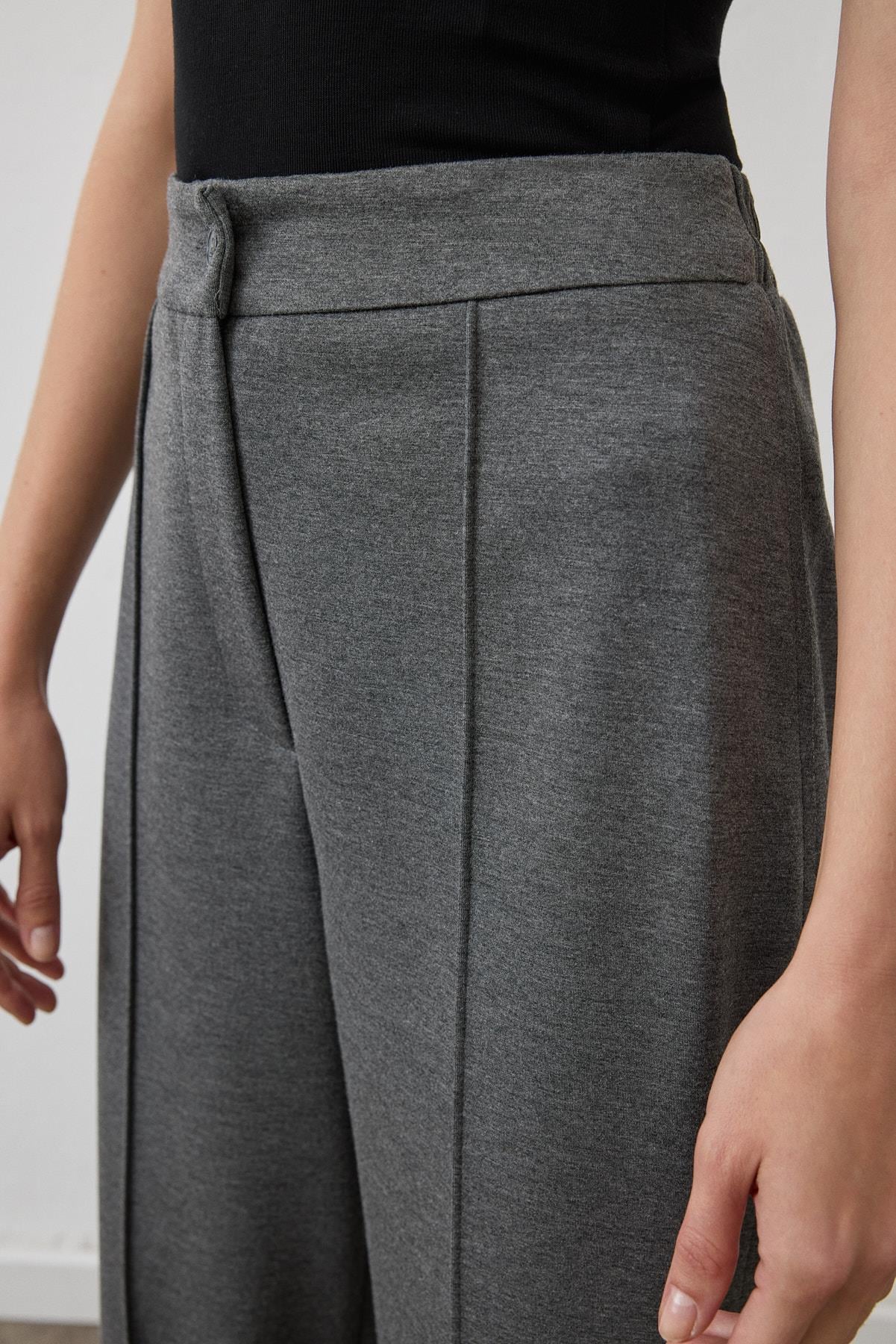 NORA STITCH DETAIL KNIT SET ANTHRACITE