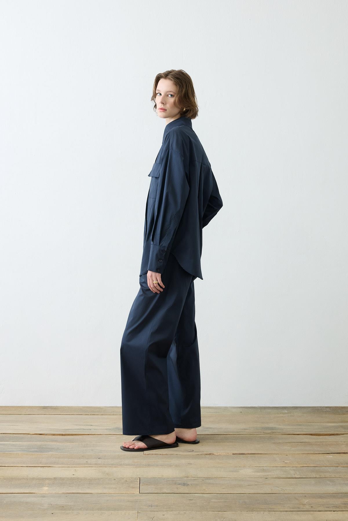 NOVA PAPER TOUCH COTTON SHIRT WITH POCKETS NAVY BLUE