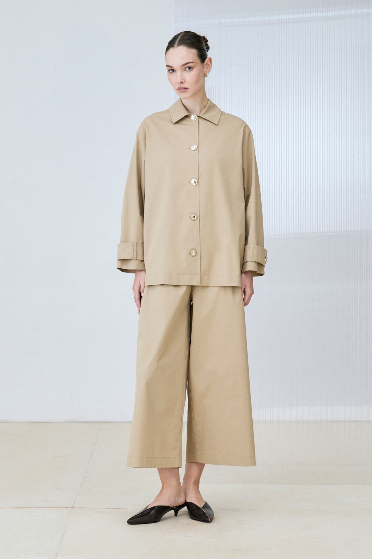 SANDA GOLD DÜĞMELİ CEKET PANTOLON TAKIM CAMEL