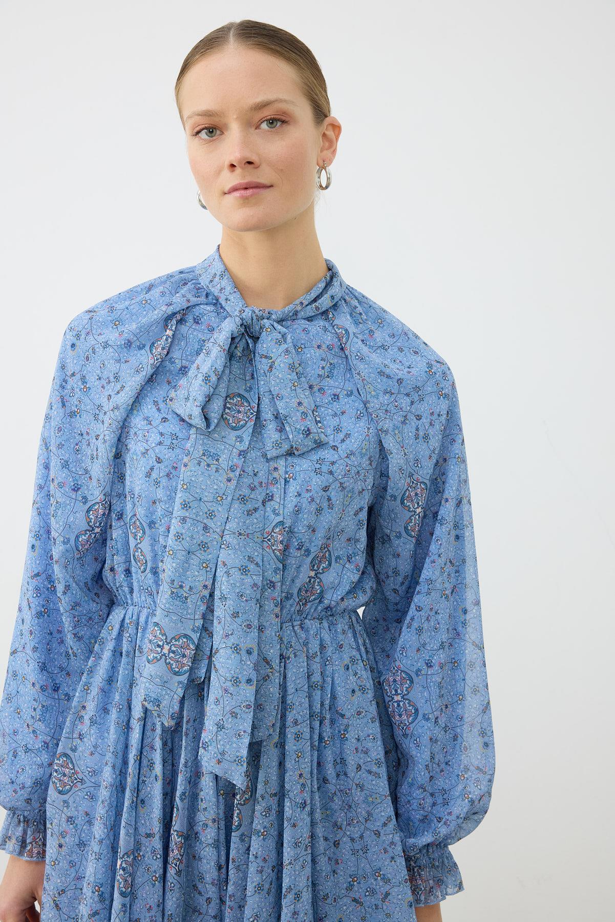 SPRİNG DESENLİ ŞİFON KATLI ELBİSE BEBE MAVİ