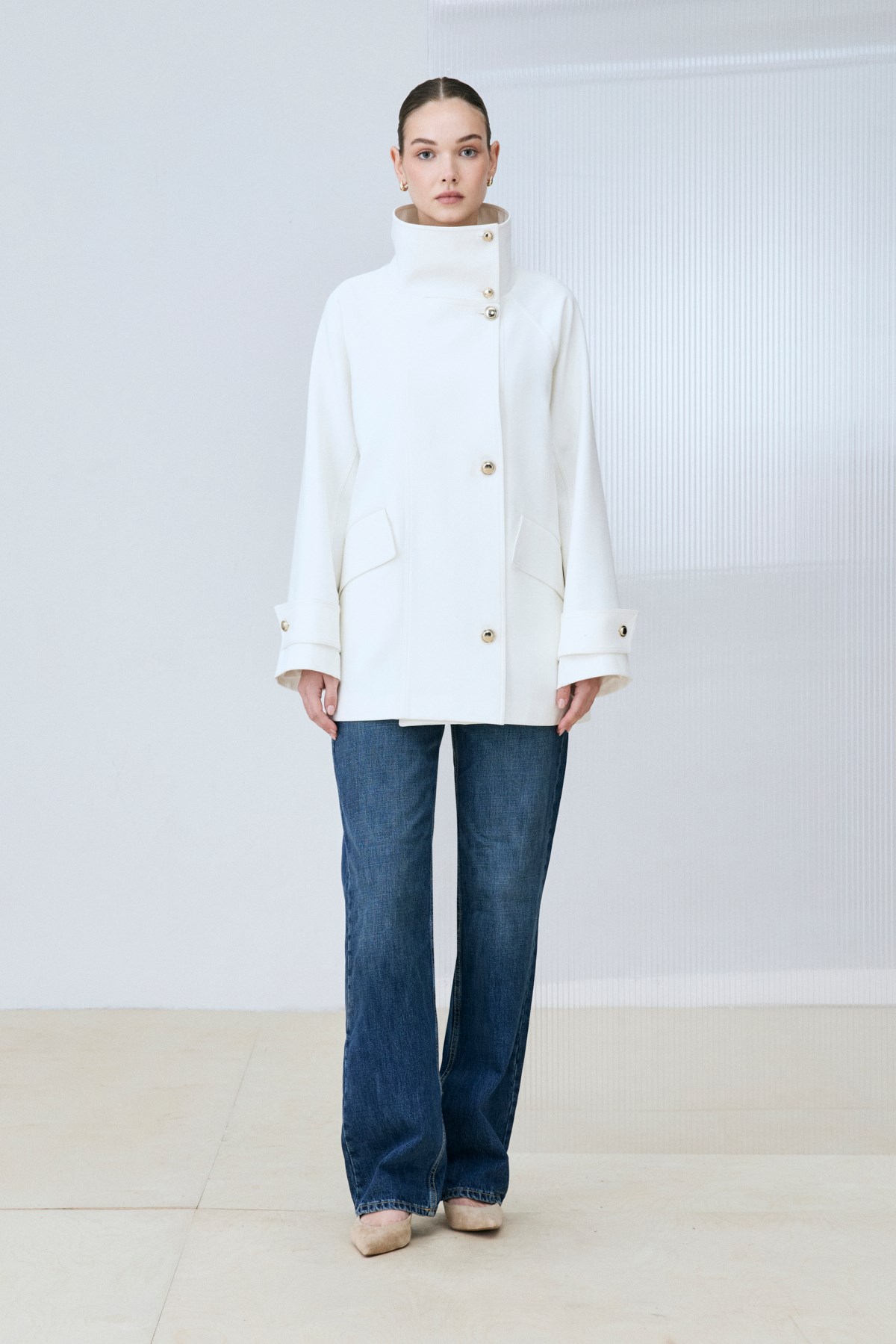 TRACY GOLD BUTTONED TRENCH COAT WHITE