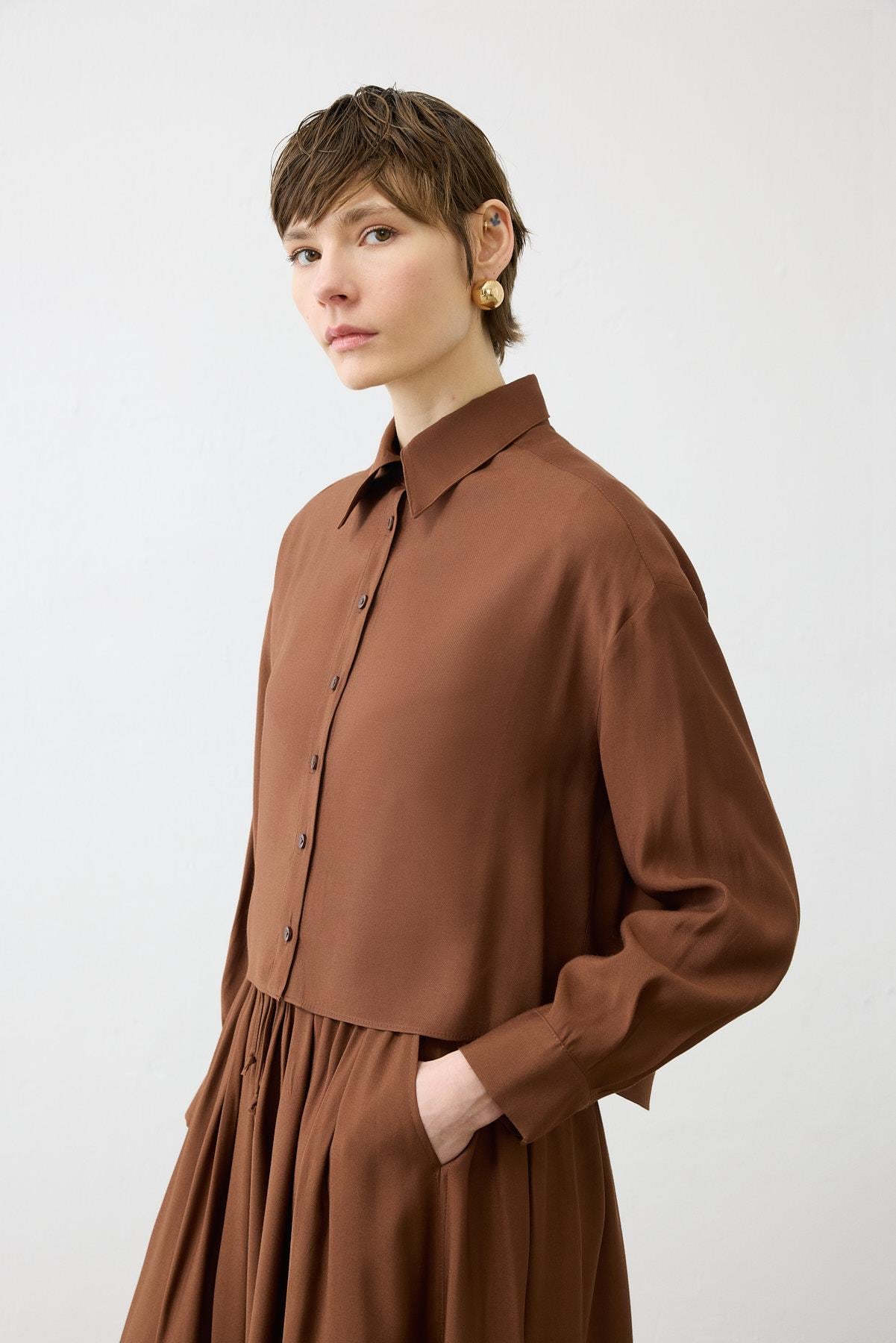 VERA VISCOSE ELASTIC WAIST SKIRT OVAL SHIRT SET BROWN
