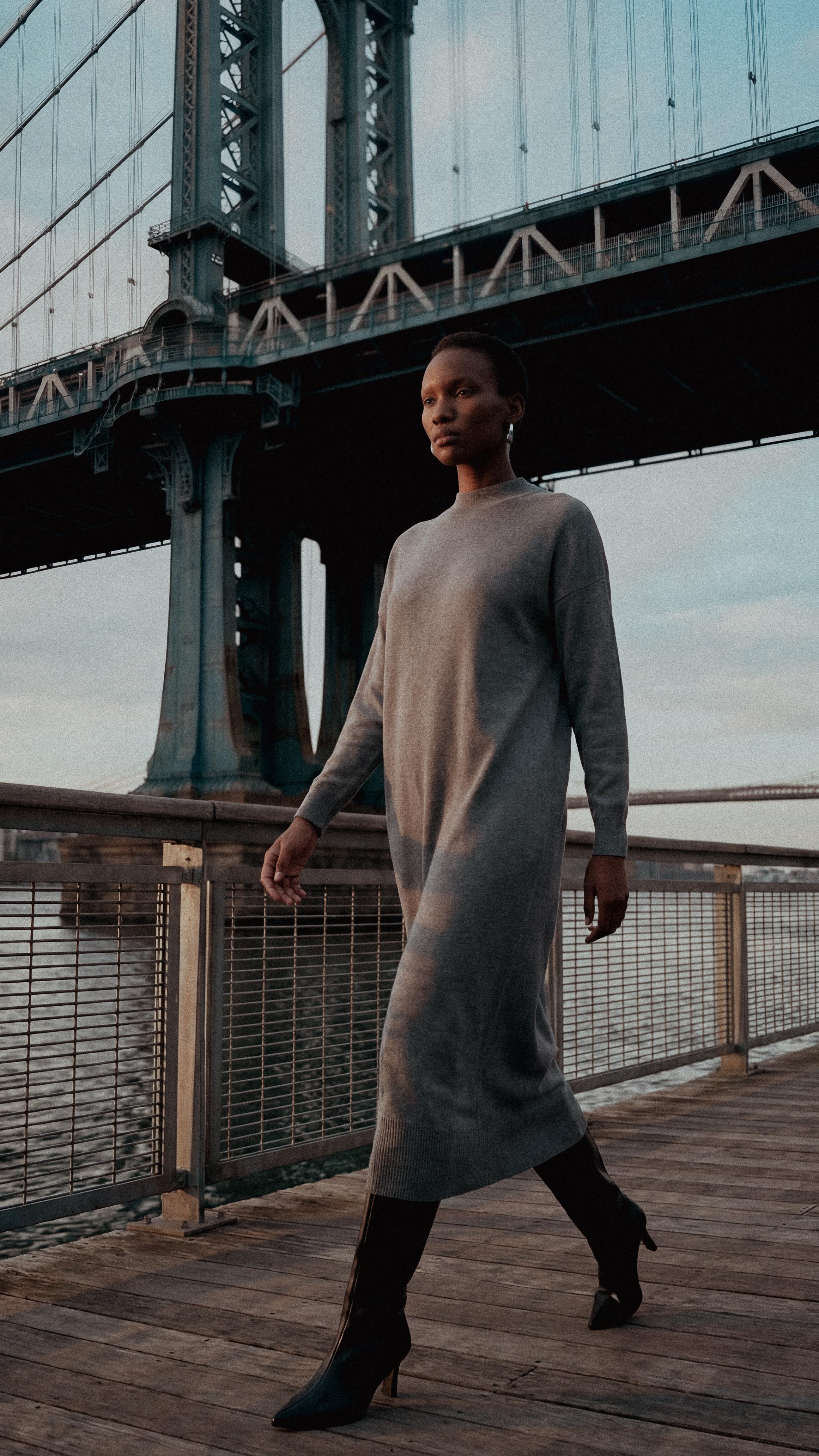 VOLETA KNIT DRESS GRAY