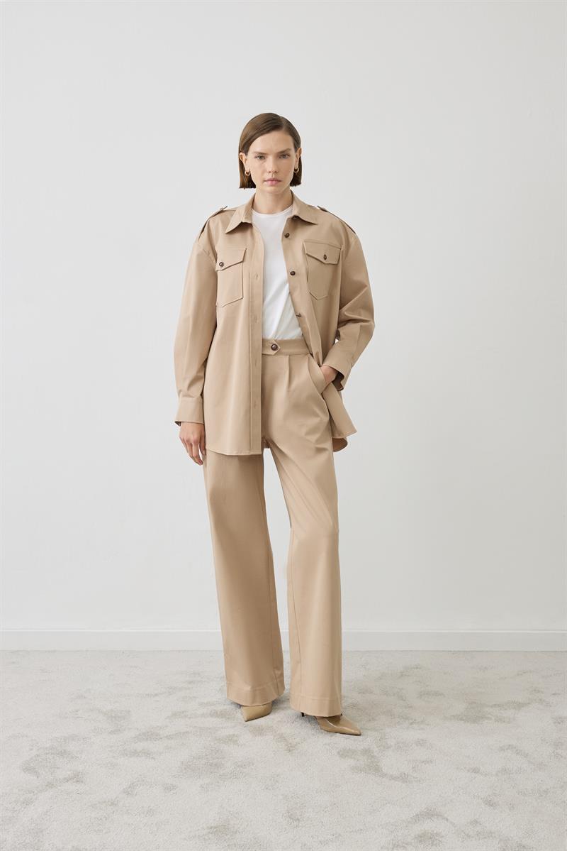 AMORE GABARDİN CEPLİ PANTOLON TAKIM CAMEL