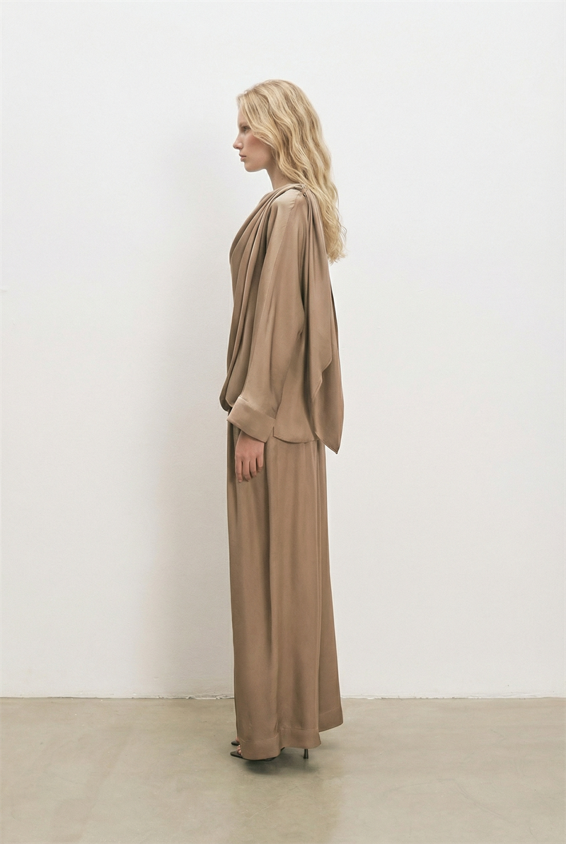 ARESA ASETAT ŞAL DETAYLI PANTOLONLU TAKIM CAMEL