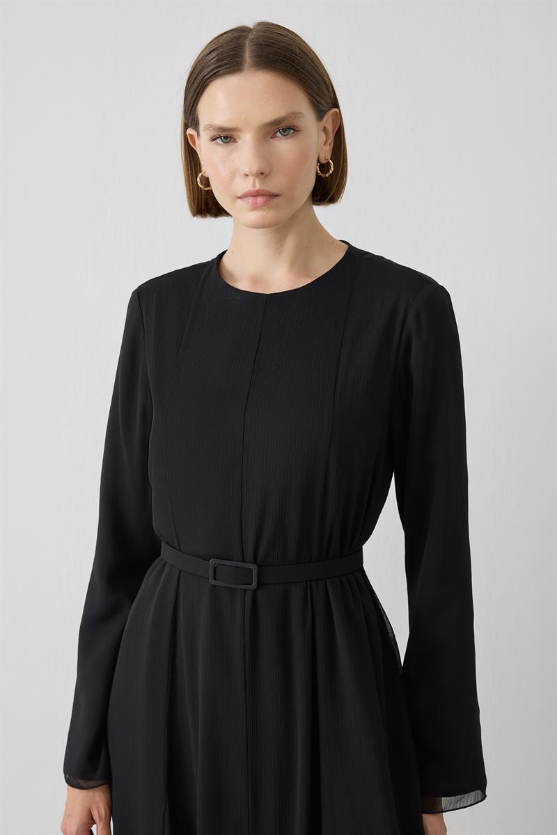 AURA DOKULU ŞİFON ELBİSE SİYAH