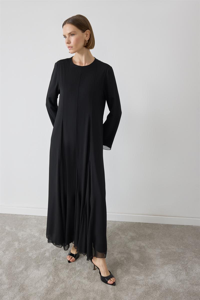AURA DOKULU ŞİFON ELBİSE SİYAH