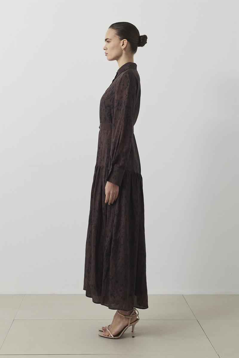 BADE DESENLİ LYOCELL UZUN KOLLU ELBİSE KAHVE