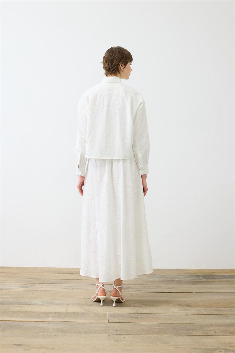 BELLA EMBROIDERED SKIRT SET WITH APPLIQUÉ DETAILS WHITE