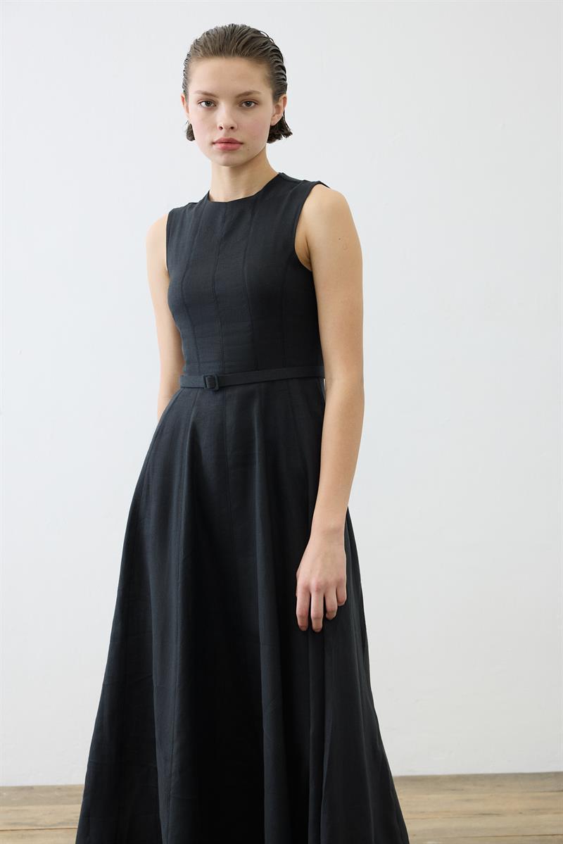 CLARA %100 LINEN SLEEVELESS FITTED DRESS BLACK