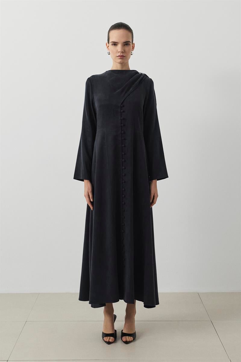 DANTE LYOCELL ŞAL DETAYLI BRİTLİ ELBİSE SİYAH