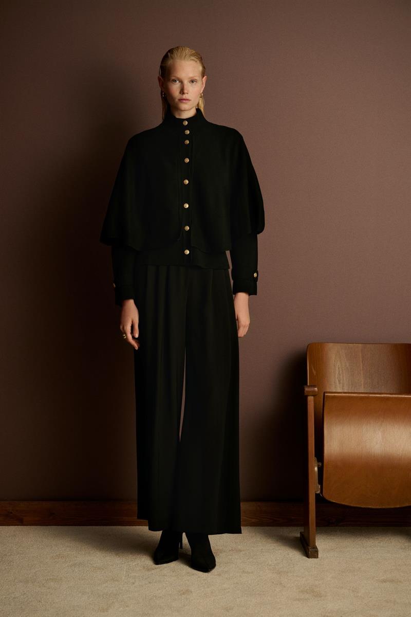 DAPHNE ÇELİK ÖRME TRİKO PELERİN KAP SİYAH