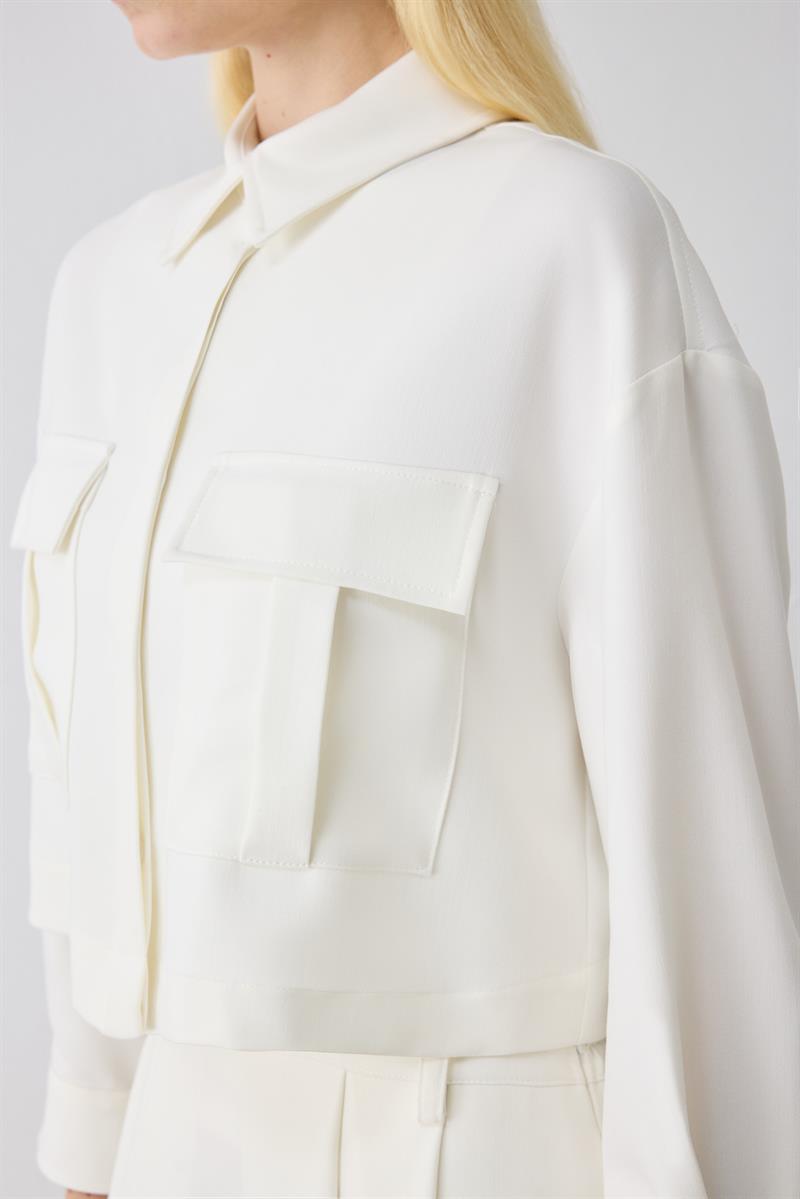 ELİZA CEPLİ KISA GÖMLEK EKRU