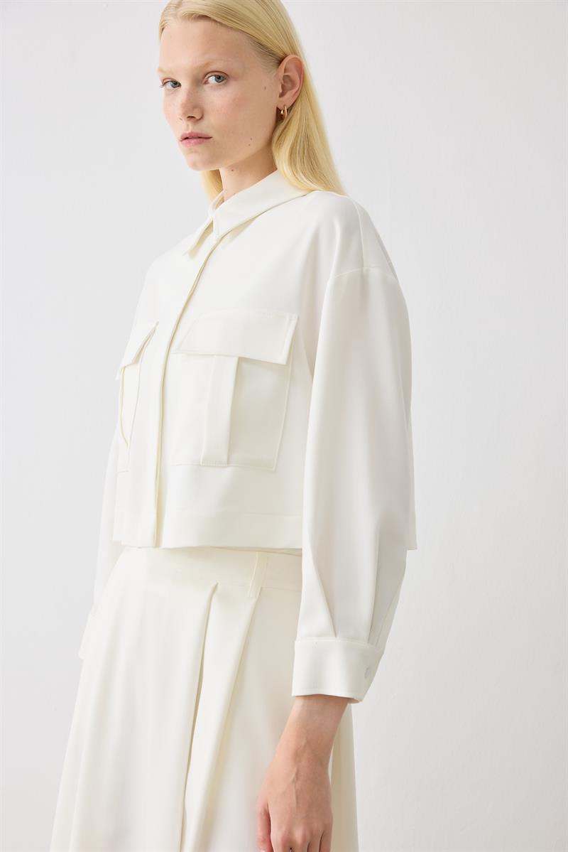 ELİZA CEPLİ KISA GÖMLEK EKRU