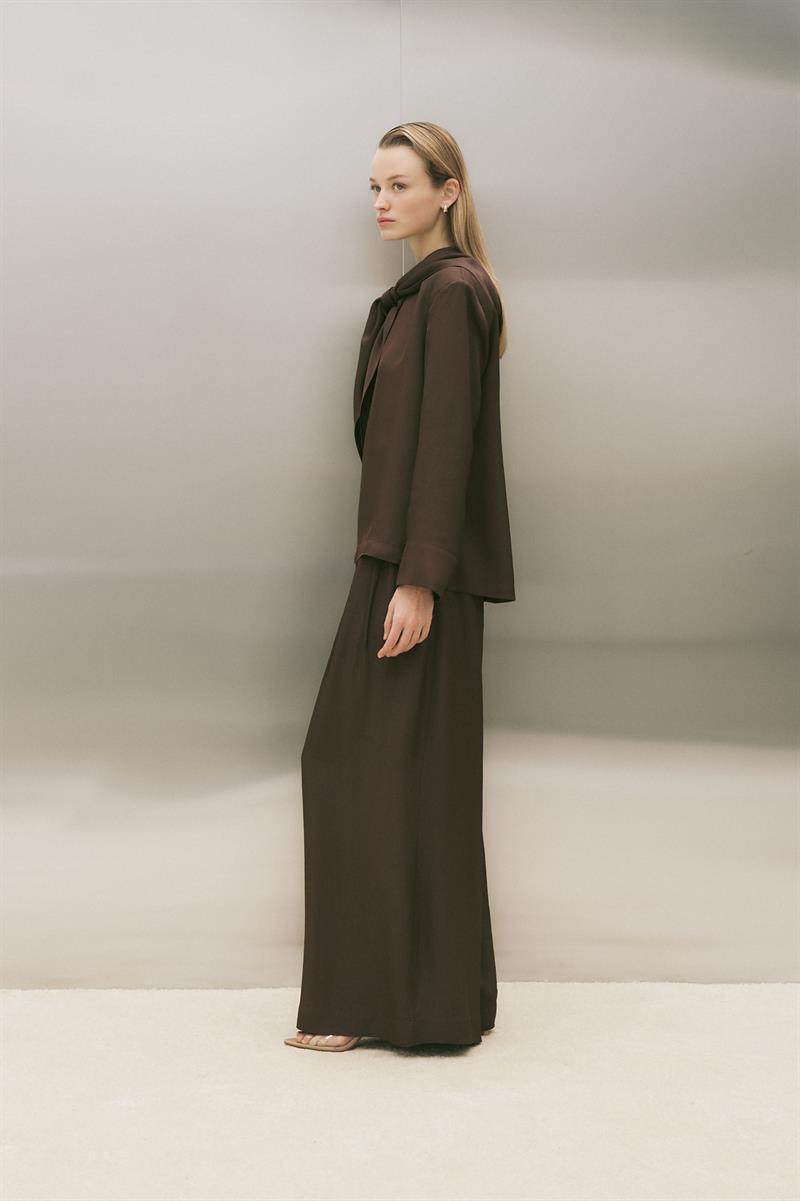 EVAN ASETAT FULARLI BLUZ PANTOLONLU TAKIM KAHVE