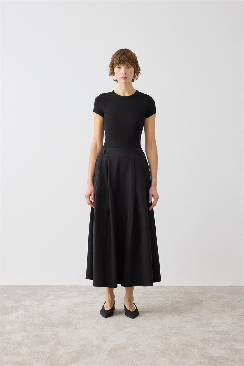 FLAM PLEATED SKIRT BLACK