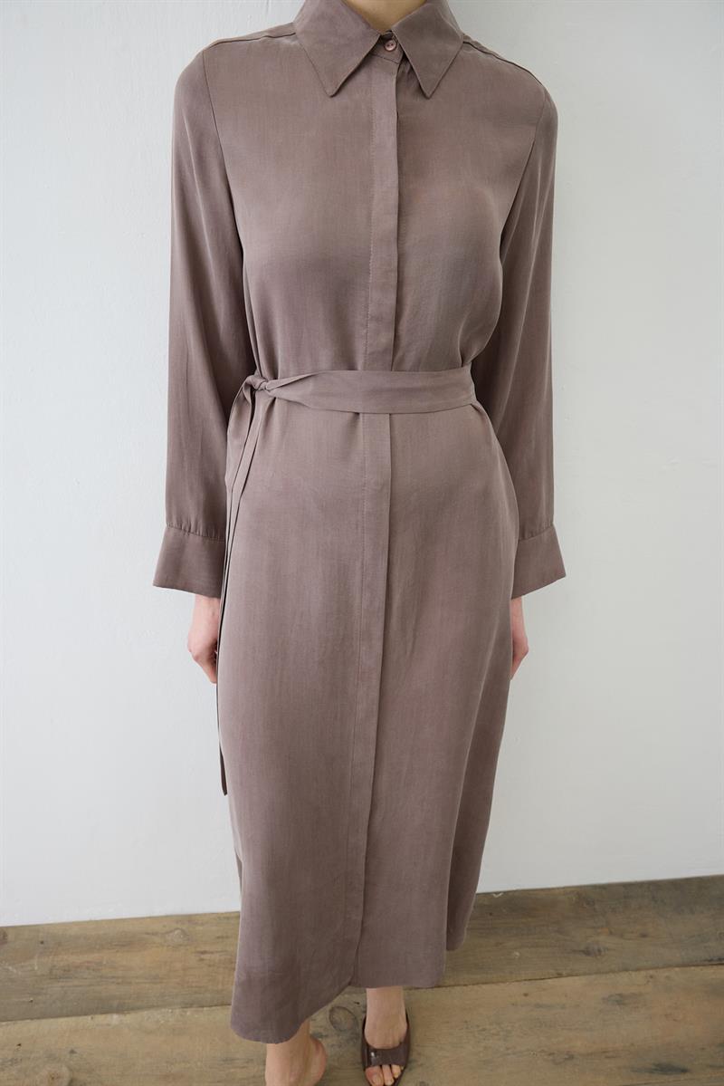 GLORIA WASHED SILK SHIRT DRESS ETOUPE