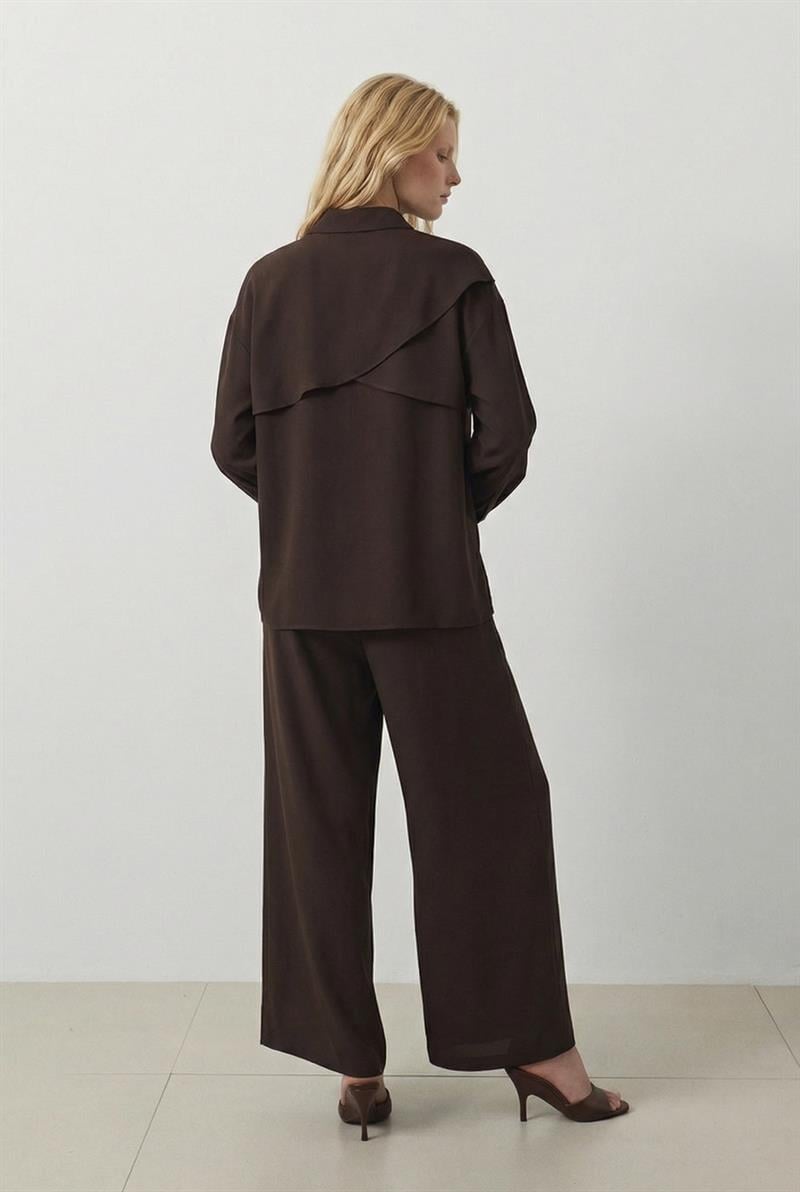 GOLD DÜĞÜM KEMER DETAYLI KREP PANTOLONLU TAKIM KAHVE