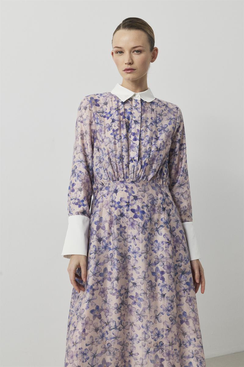 LİLA DESENLİ LYOCELL YAKA DETAYLI ELBİSE LİLA