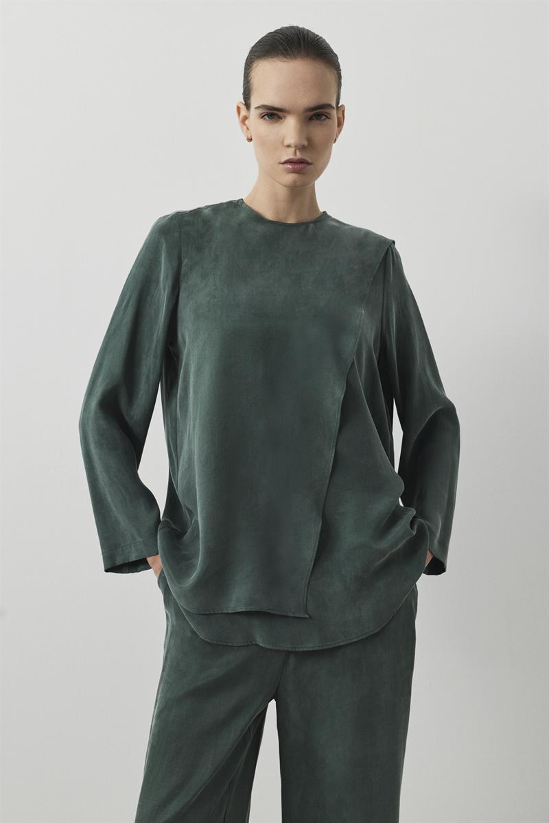 MASTER TAŞLANMIŞ İPEK ŞAL DETAYLI PANTOLONLU TAKIM HAKİ