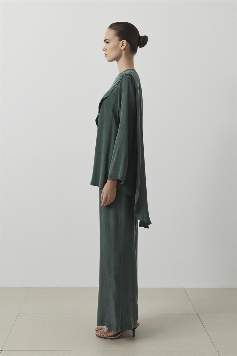 MASTER TAŞLANMIŞ İPEK ŞAL DETAYLI PANTOLONLU TAKIM HAKİ