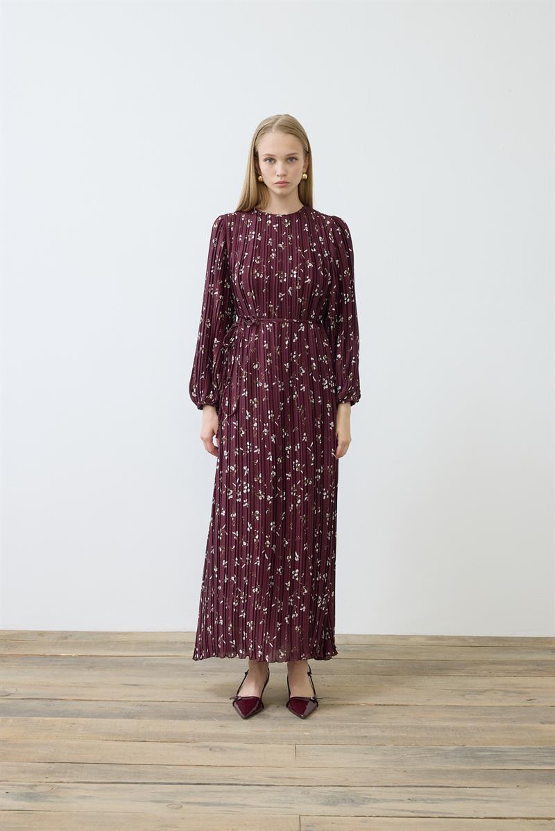 MİORİ BERRY PLİSELİ SATEN ELBİSE BORDO