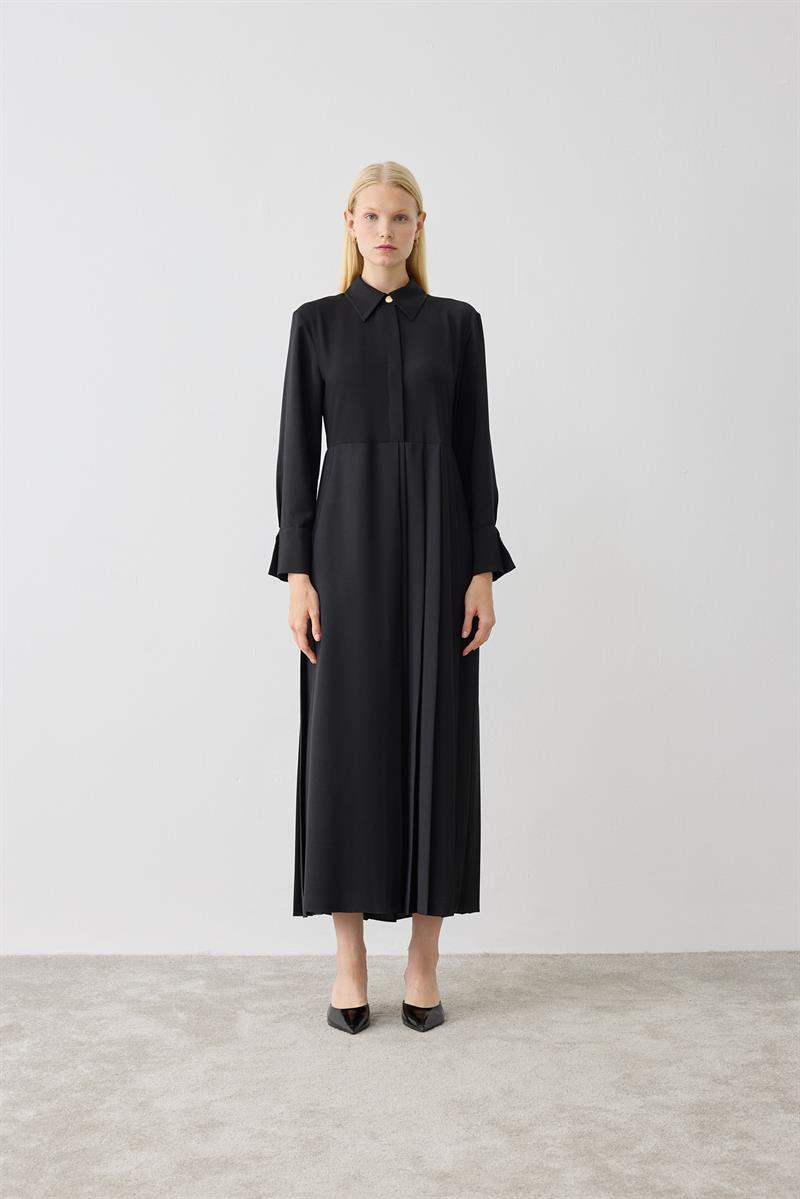 MIORI TERRE PLEATED CREPE DRESS BLACK