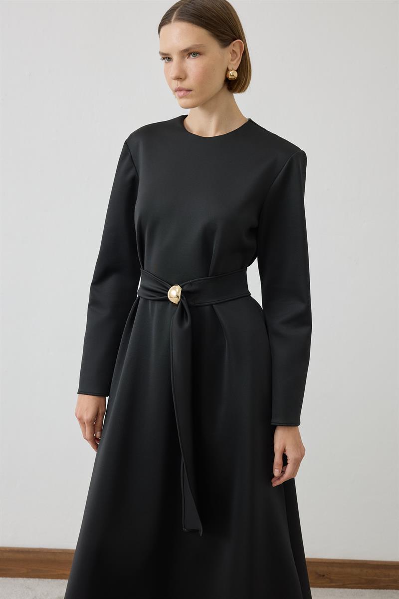 NAKSU GOLD BELT DETAILED KNIT DRESS BLACK