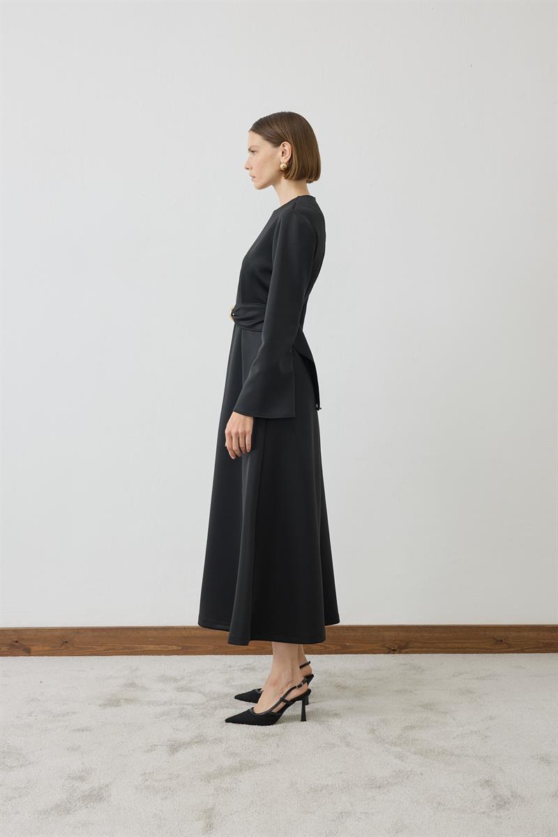 NAKSU GOLD BELT DETAILED KNIT DRESS BLACK
