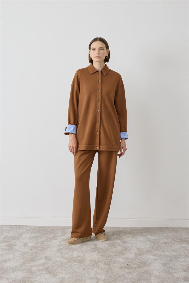 NEVA ÇİZGİ DETAYLI ÖRME PANTOLONLU TAKIM CAMEL