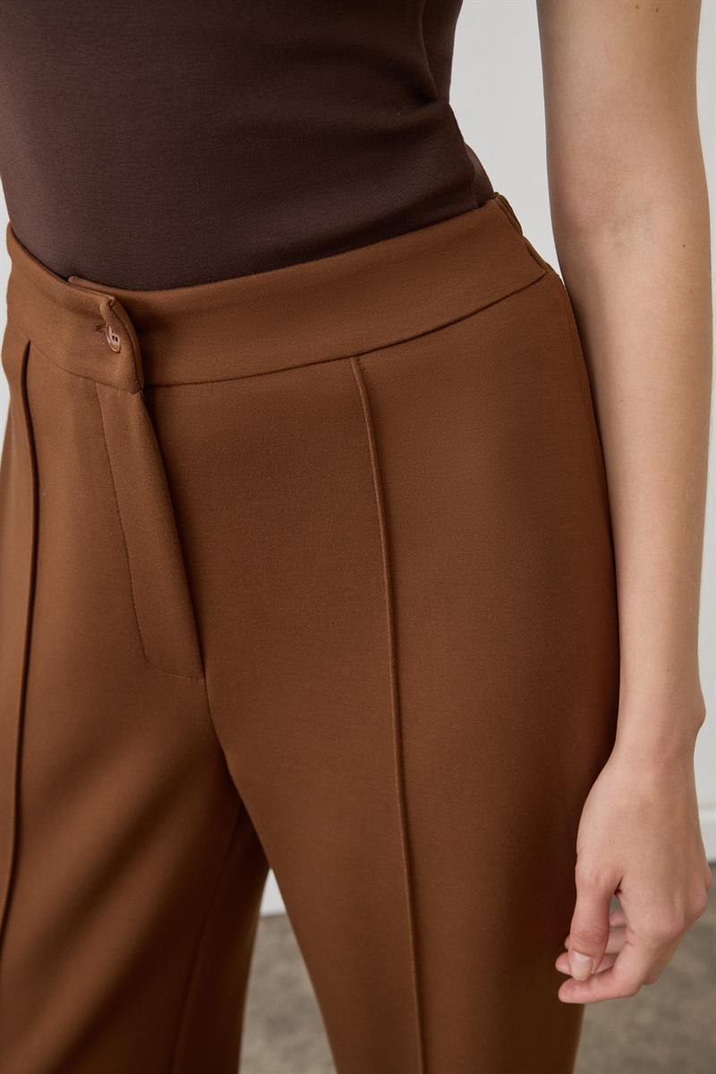 NORA DİKİŞ DETAYLI ÖRME TAKIM CAMEL