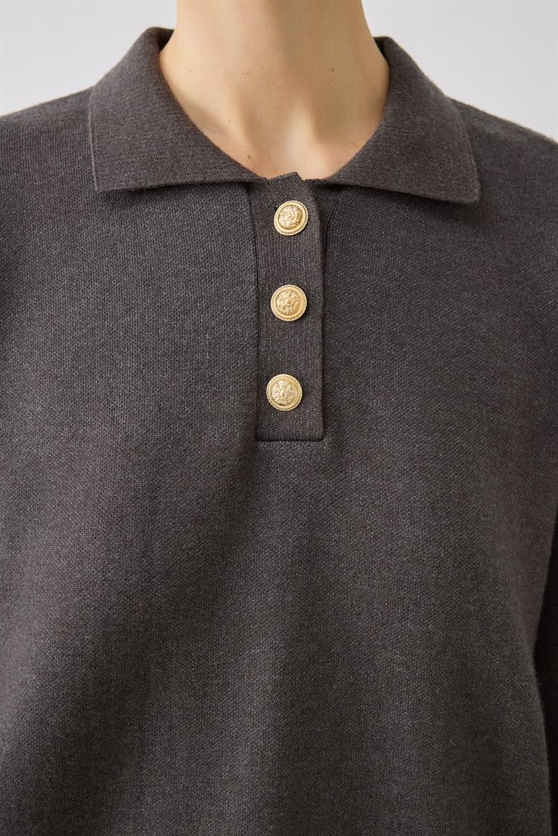 NOVITA VISCOSE COLLARED KNIT SWEATER GRAY
