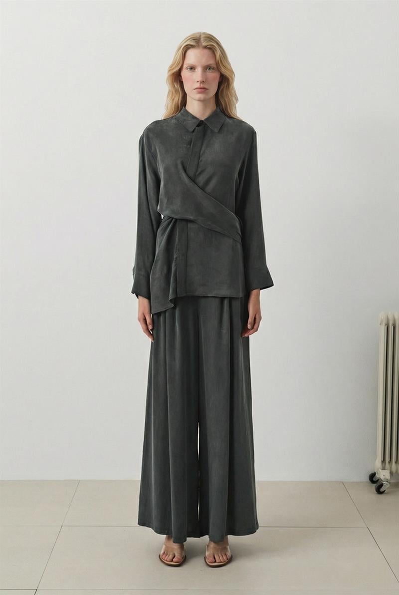 PASTEL TAŞLANMIŞ İPEK PANTOLONLU TAKIM SİYAH