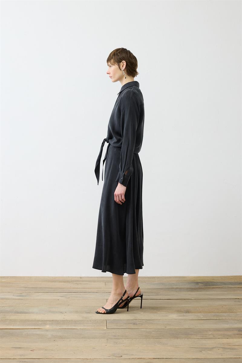 PRİME TAŞLANMIŞ İPEK BAĞLAMALI GÖMLEK ETEKLİ TAKIM SİYAH