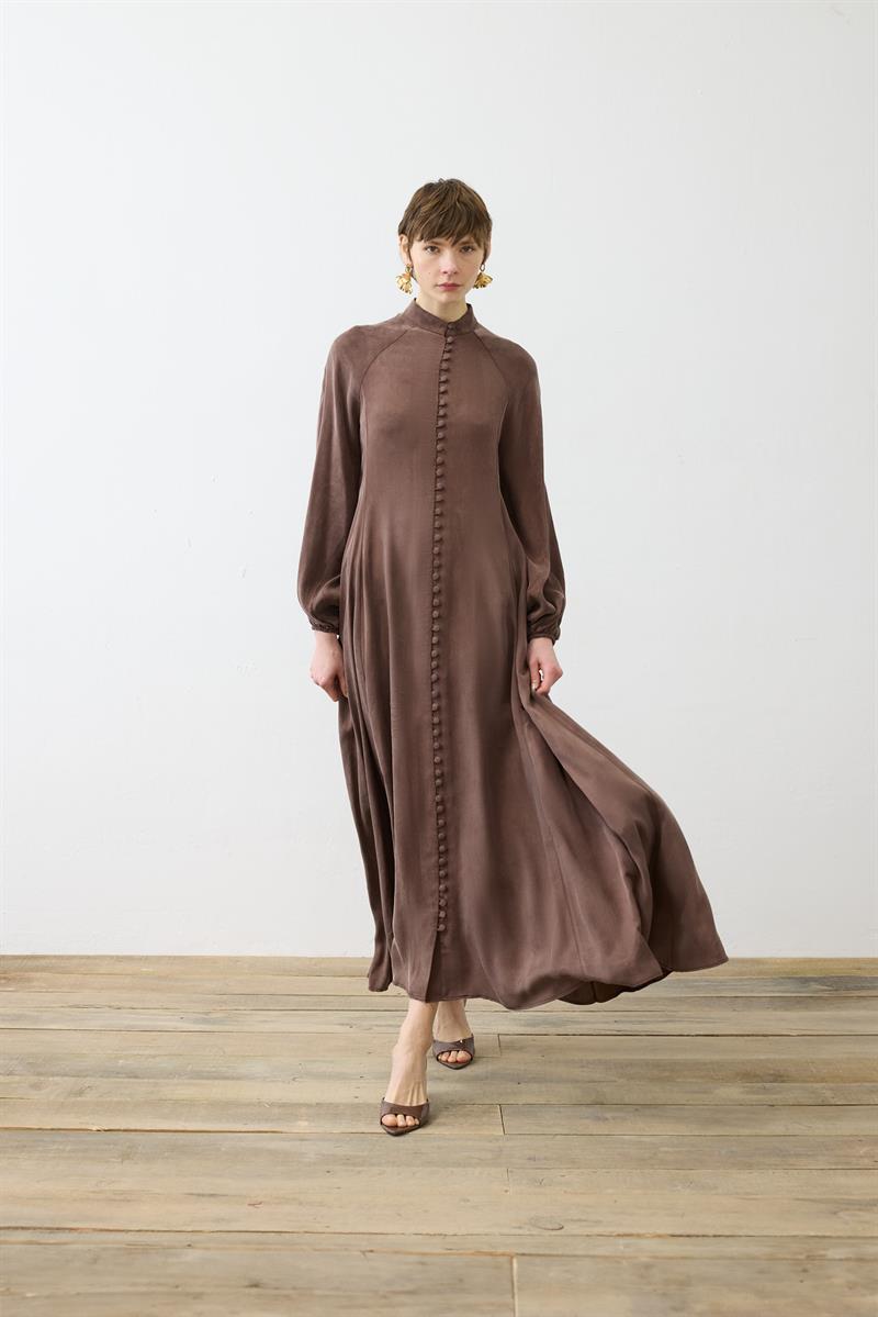 PRIME WASHED SILK BUTTONED BELT DRESS BROWN